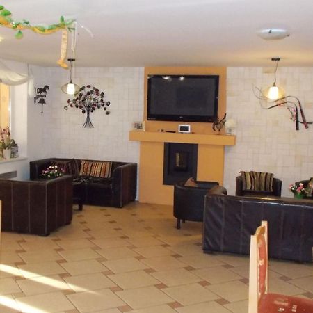 Family Apartments Spiezovec ドノヴァリ エクステリア 写真
